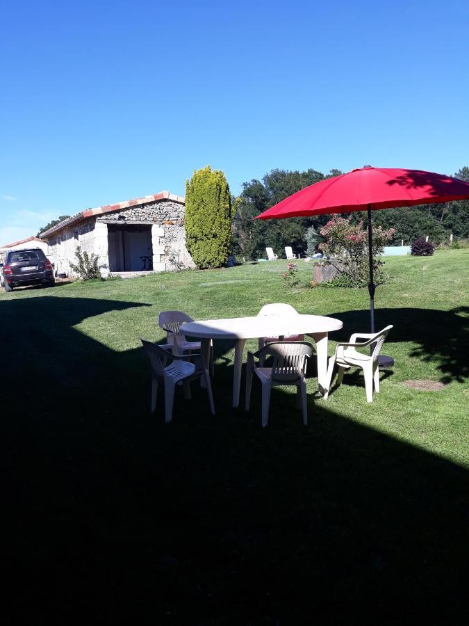 Bed and Breakfast La Girafe Bleue Lunas  Екстер'єр фото